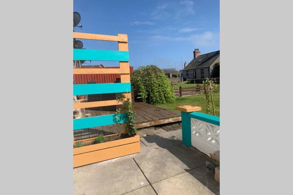 Life'S A Beach, Montrose Scotland Exterior foto